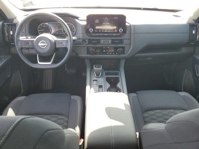 new 2025 Nissan Pathfinder car, priced at $33,477