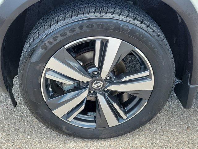 used 2021 Nissan Rogue car, priced at $21,999