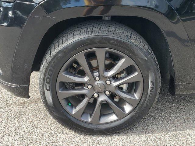 used 2019 Jeep Grand Cherokee car, priced at $23,999