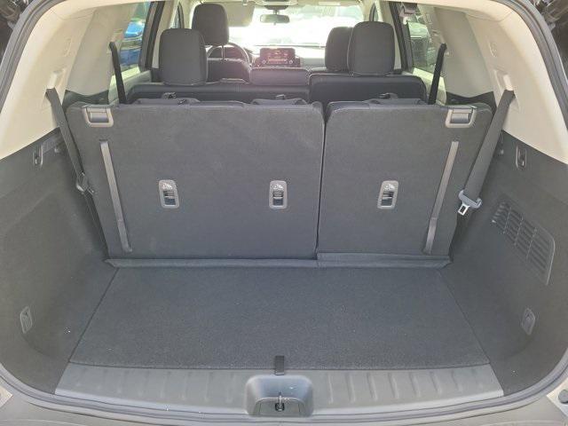 new 2025 Nissan Pathfinder car, priced at $38,902