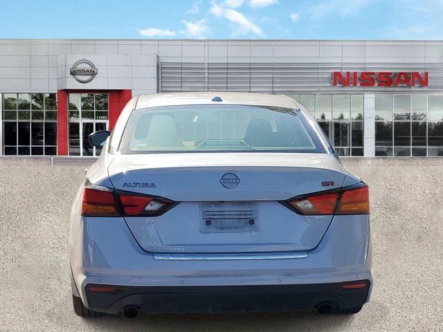 used 2023 Nissan Altima car, priced at $15,999