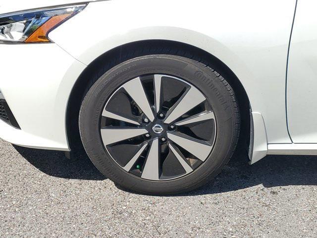 used 2022 Nissan Altima car, priced at $19,999