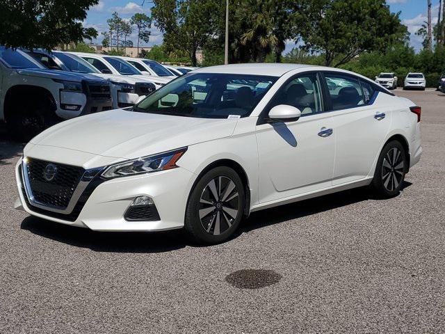 used 2022 Nissan Altima car, priced at $19,999