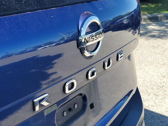 used 2021 Nissan Rogue car, priced at $18,999