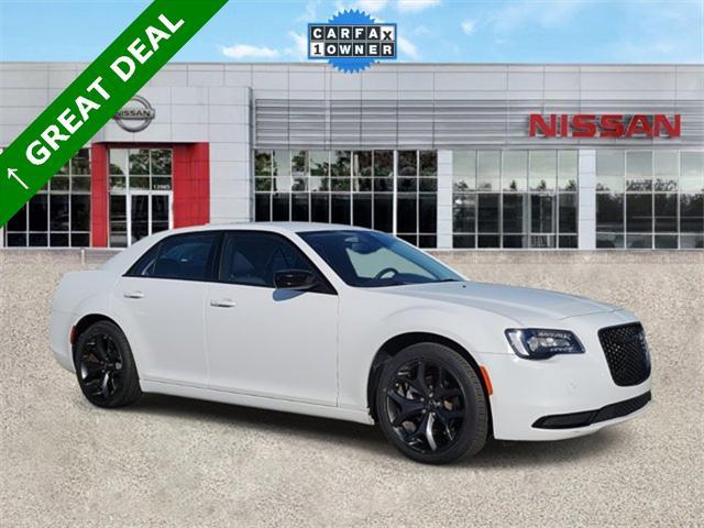 used 2022 Chrysler 300 car, priced at $18,999