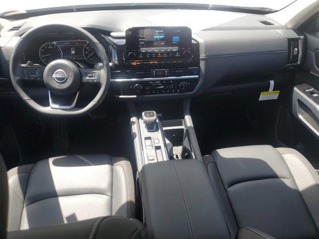 new 2025 Nissan Pathfinder car, priced at $40,921