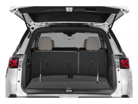 used 2023 Chevrolet Traverse car, priced at $22,999