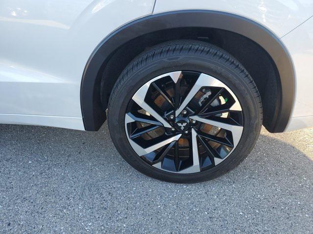 used 2023 Mitsubishi Outlander PHEV car, priced at $26,999