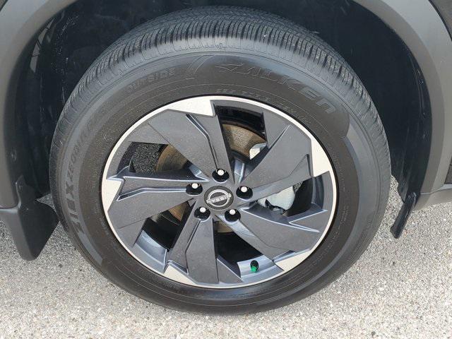 used 2025 Nissan Rogue car, priced at $25,999