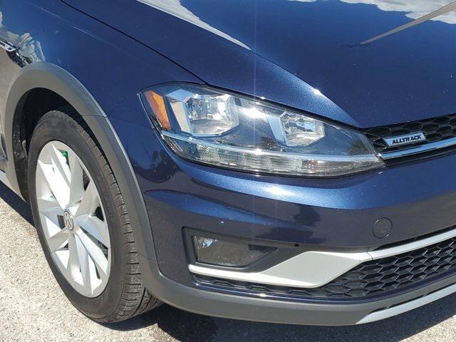 used 2018 Volkswagen Golf Alltrack car, priced at $13,999