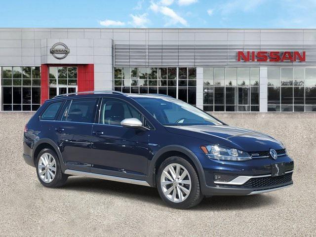 used 2018 Volkswagen Golf Alltrack car, priced at $13,999