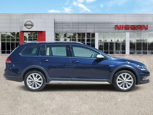 used 2018 Volkswagen Golf Alltrack car, priced at $13,999