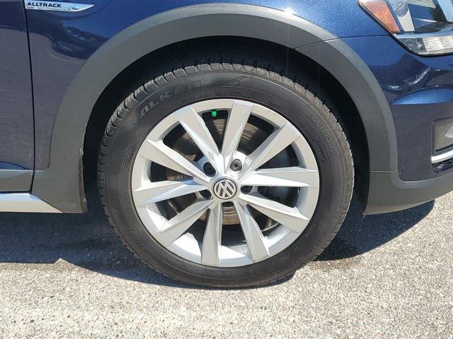 used 2018 Volkswagen Golf Alltrack car, priced at $13,999