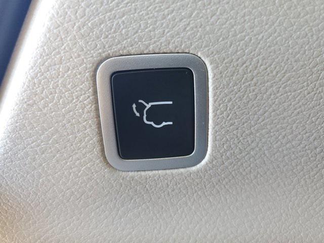 used 2024 Chrysler Pacifica car, priced at $28,999