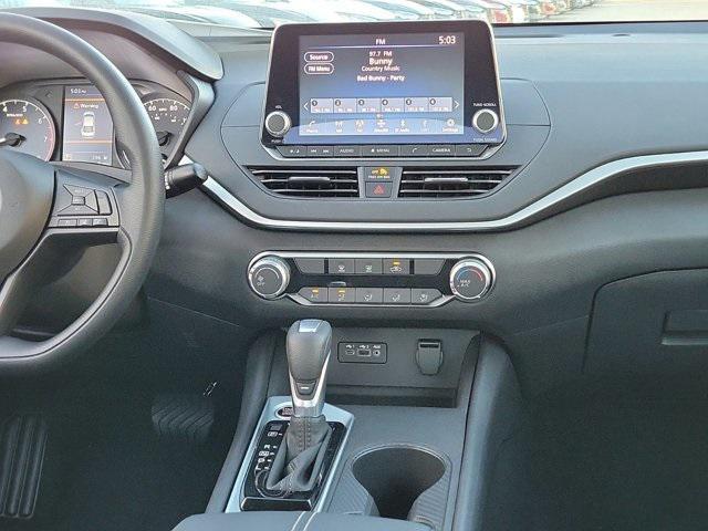 new 2025 Nissan Altima car, priced at $25,411