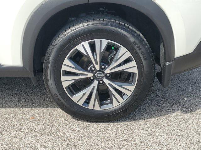 used 2023 Nissan Rogue car, priced at $18,999