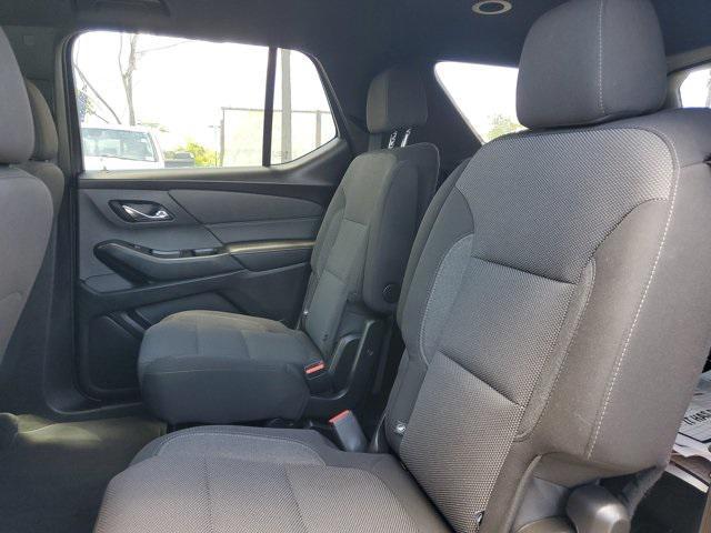 used 2023 Chevrolet Traverse car, priced at $26,999