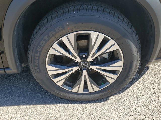 used 2023 Nissan Rogue car, priced at $18,999