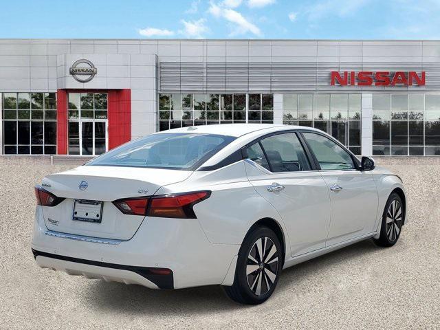 used 2022 Nissan Altima car, priced at $15,999