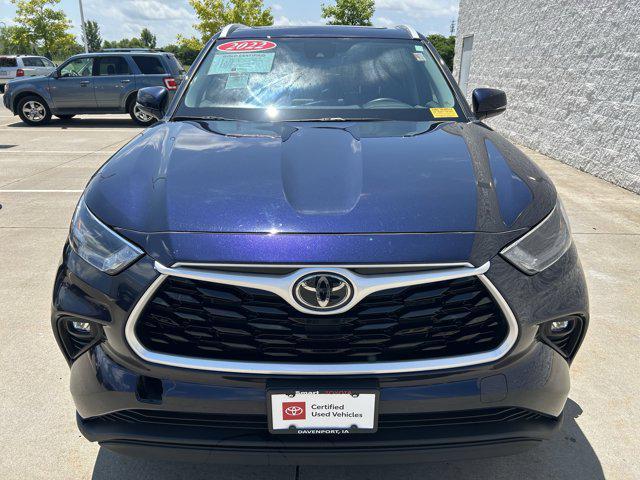 used 2022 Toyota Highlander car, priced at $38,220