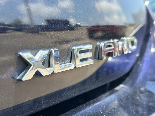 used 2022 Toyota Highlander car, priced at $38,220
