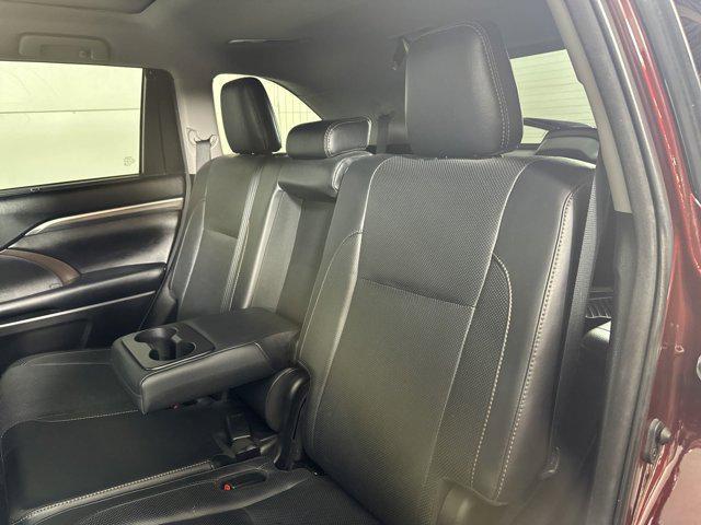 used 2018 Toyota Highlander car, priced at $30,162