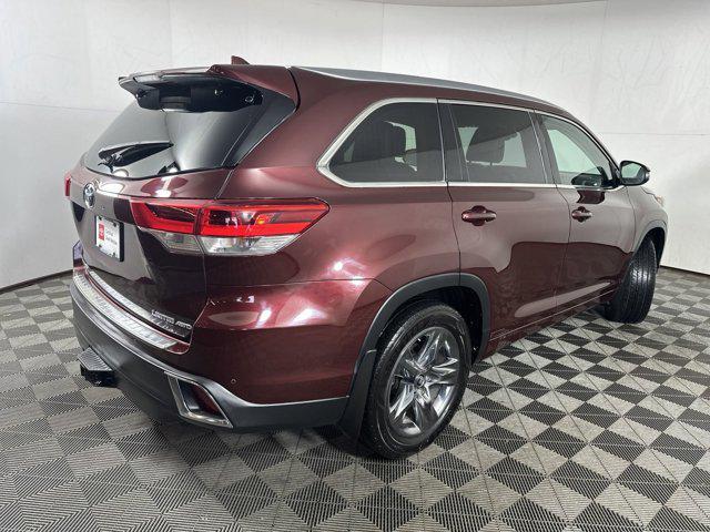 used 2018 Toyota Highlander car, priced at $30,162