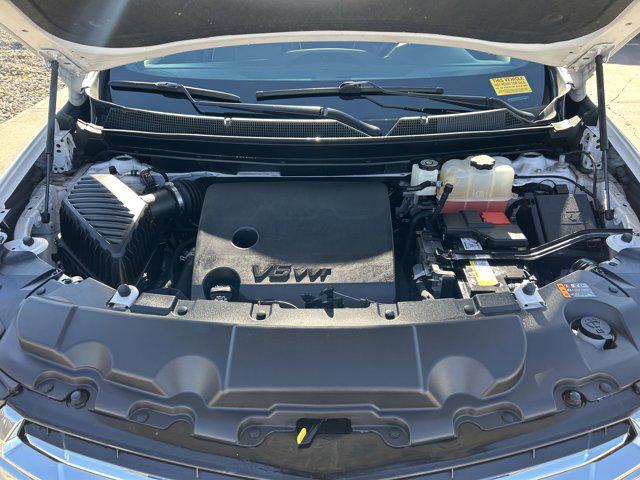 used 2023 Chevrolet Traverse car, priced at $35,090