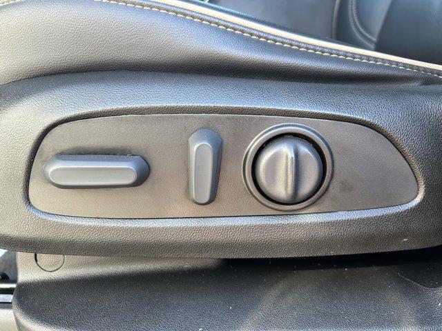 used 2023 Chevrolet Traverse car, priced at $35,090