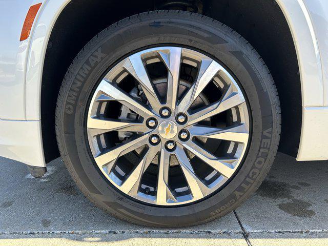 used 2023 Chevrolet Traverse car, priced at $35,090