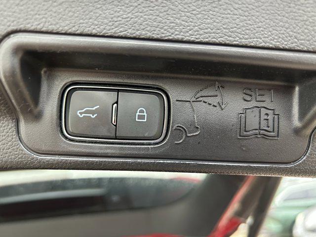 used 2021 Ford Explorer car, priced at $29,186