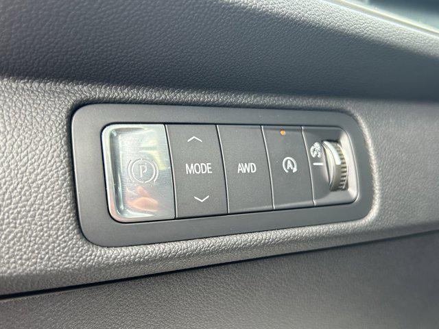 used 2024 Chevrolet Traverse car, priced at $45,177