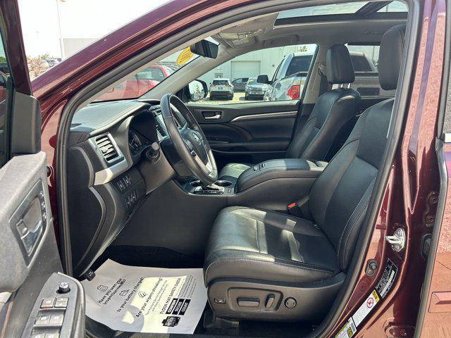 used 2019 Toyota Highlander Hybrid car, priced at $34,721