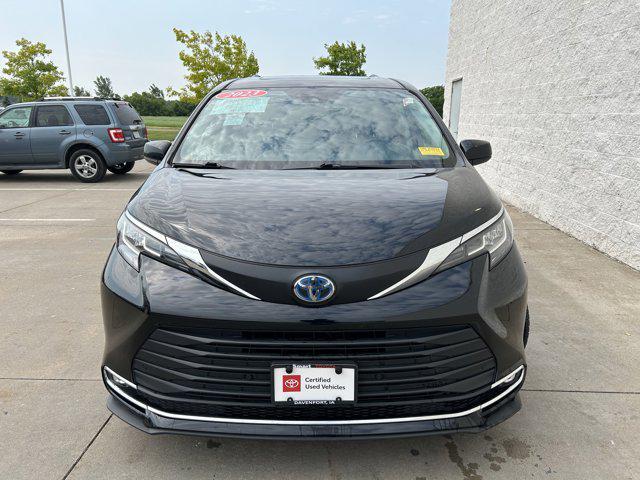 used 2023 Toyota Sienna car, priced at $43,881