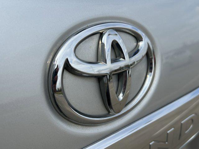 used 2013 Toyota Highlander car, priced at $11,479