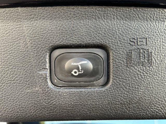 used 2023 Ford Edge car, priced at $30,308