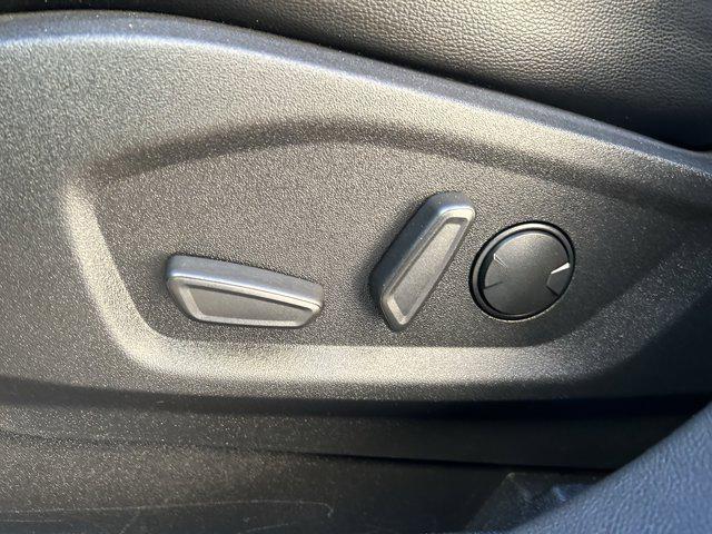 used 2023 Ford Edge car, priced at $30,308