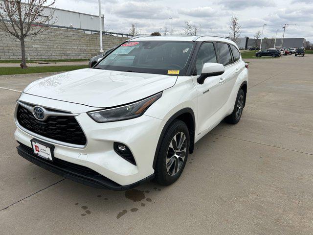 used 2021 Toyota Highlander Hybrid car, priced at $36,411