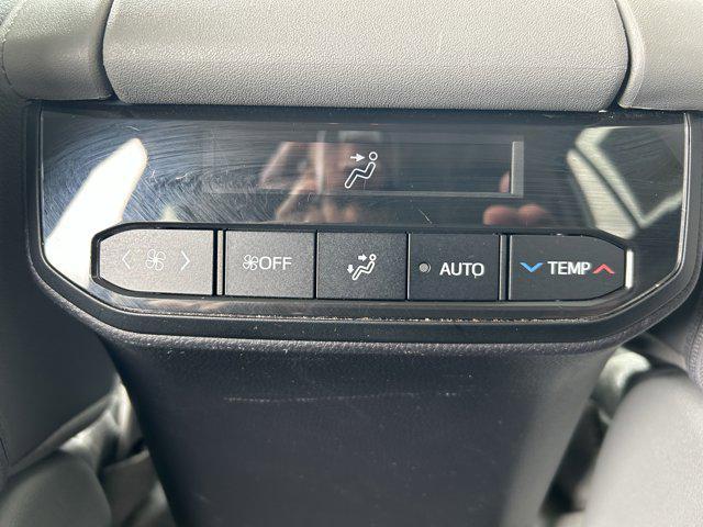 used 2021 Toyota Highlander Hybrid car, priced at $34,333