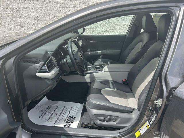 used 2020 Toyota Camry Hybrid car, priced at $22,454