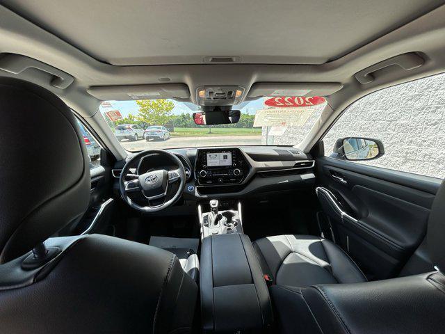 used 2022 Toyota Highlander Hybrid car, priced at $41,246