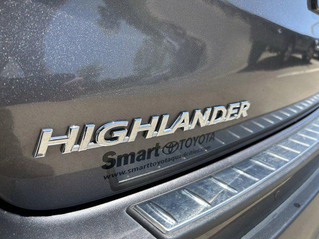 used 2018 Toyota Highlander car, priced at $29,610