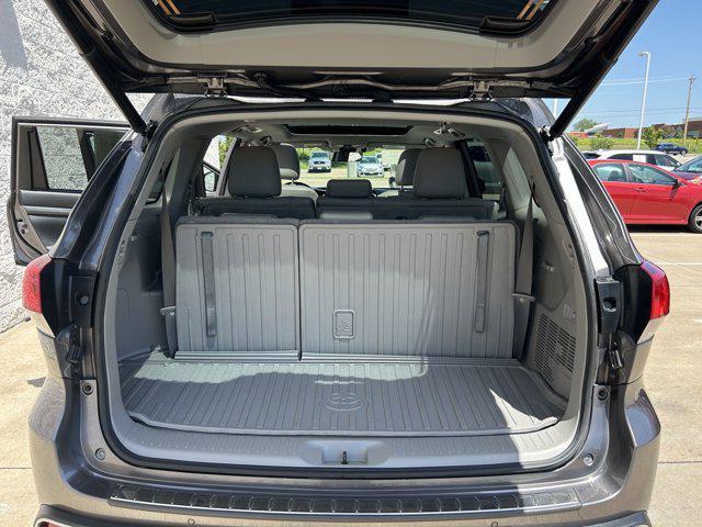 used 2018 Toyota Highlander car, priced at $29,610