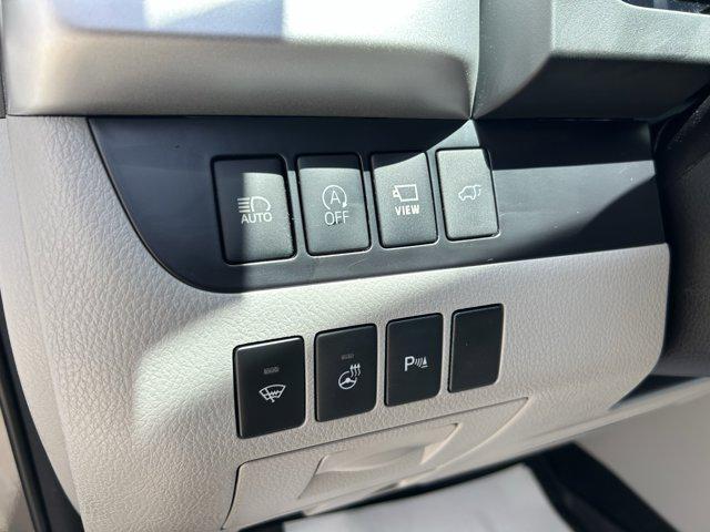 used 2018 Toyota Highlander car, priced at $29,610