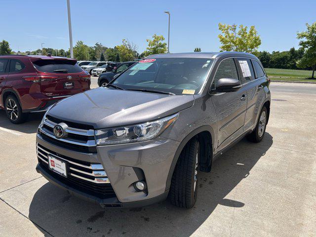 used 2018 Toyota Highlander car, priced at $29,610