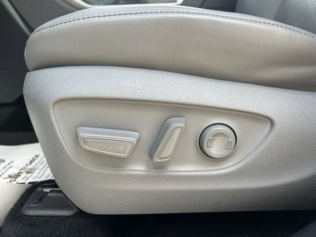 used 2022 Toyota Highlander car, priced at $45,231