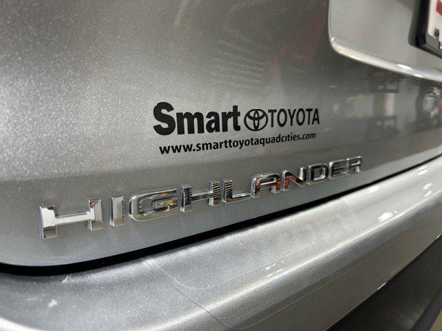 used 2023 Toyota Highlander car, priced at $32,966