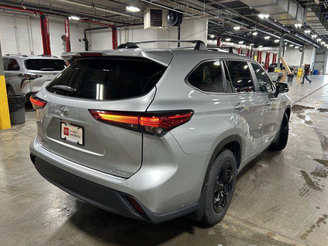 used 2023 Toyota Highlander car, priced at $32,966