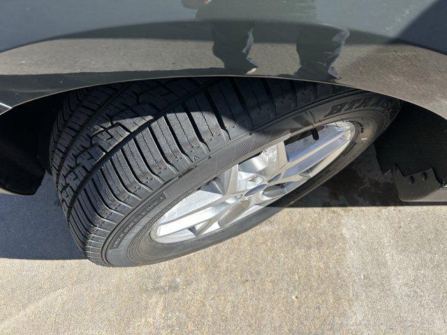 used 2022 Ford Edge car, priced at $25,179