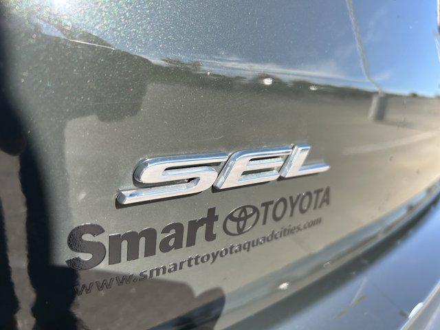 used 2022 Ford Edge car, priced at $25,179